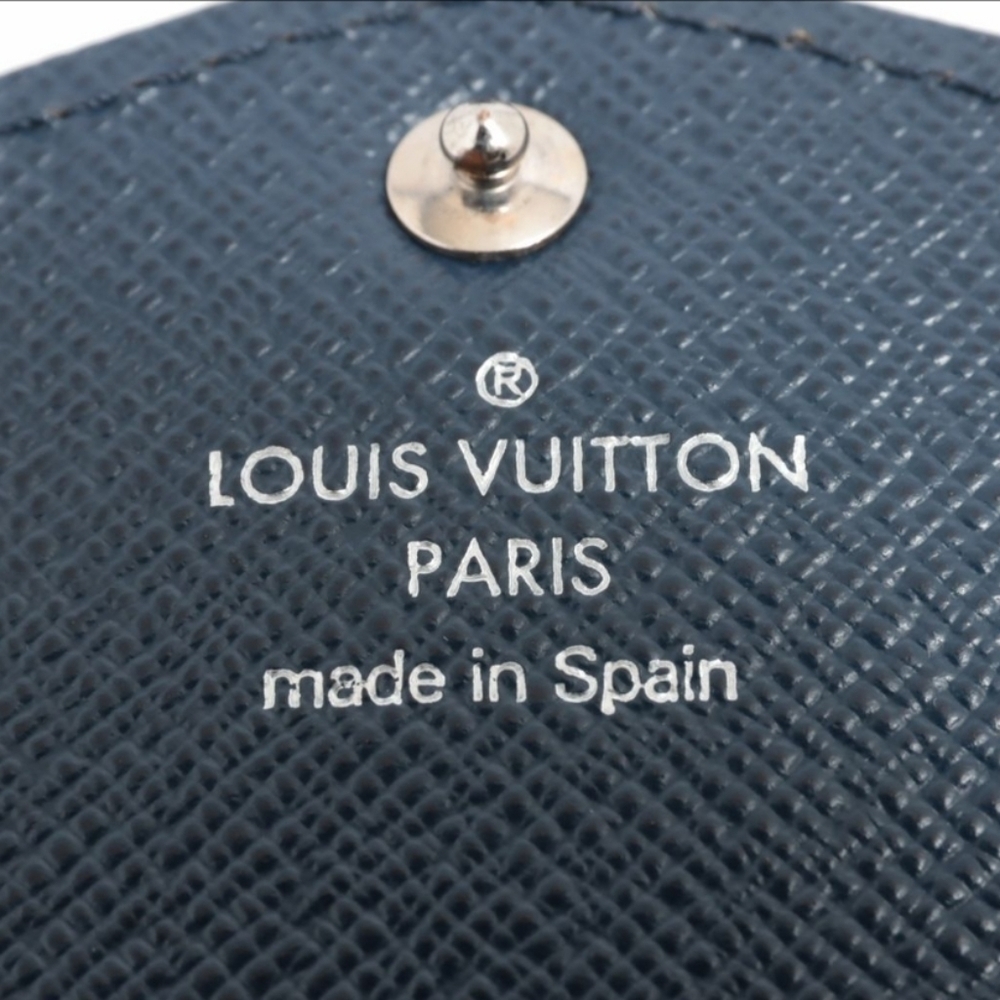 Authentic Louis Vuitton Epi Sarah Wallet - Picture 5 of 12
